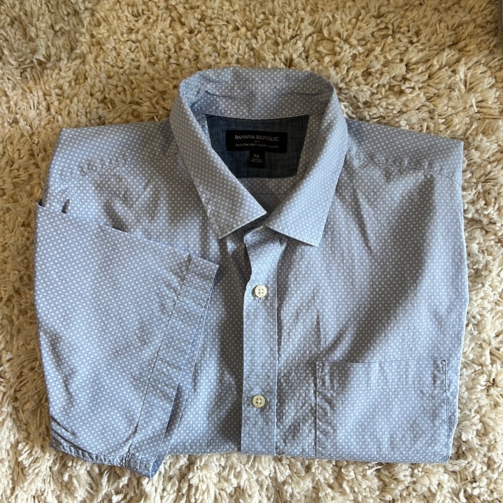 Banana Republic stretch soft wash slim fit short sleeve button up